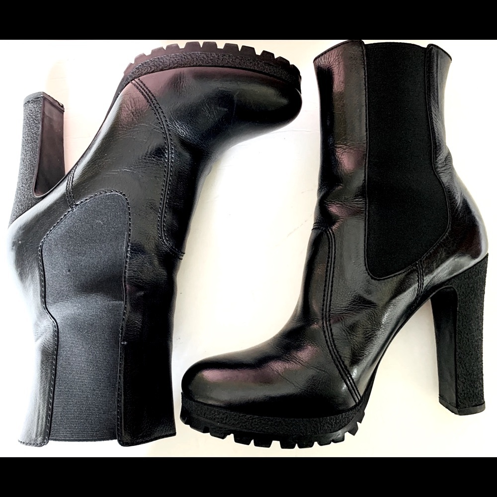 Shiny black real leather high ankle boots with lightweigh platform pull on US 10